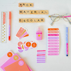 pack de etiquetas para marcar el material escolar
