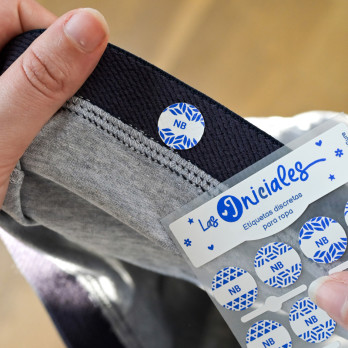 Etiquetas para ropa discretas con iniciales