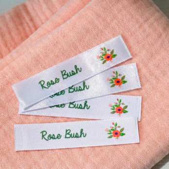 Etiquetas de tela para coser de raso o algodón con dibujo en color