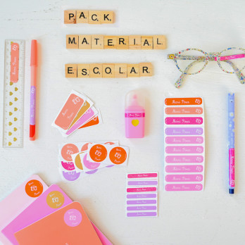pack de etiquetas para marcar el material escolar