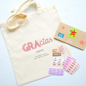 pegatinas y bolsa personalizada para las maestras