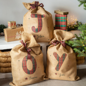 sacos de navidad personalizados con el nombre e iniciales