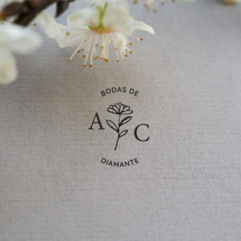 sello de caucho personalizado para firmar la papelería del aniversario de boda