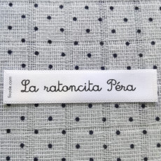  100 etiquetas personalizadas para planchar en la ropa, etiquetas  de tela personalizadas, etiquetas de costura planas, hechas a mano, diseño  de máquina de coser blanca y sedosa : Arte y Manualidades