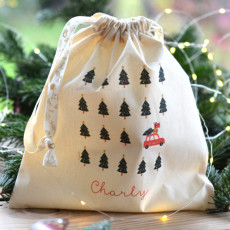 bolsa con árboles de Navidad personalizada con el nombre