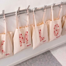 tote bag coton spécial école personnalisé avec des fraises