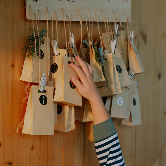 calendrier de l'avent pour faire patientet les enfants jusqu'à noel