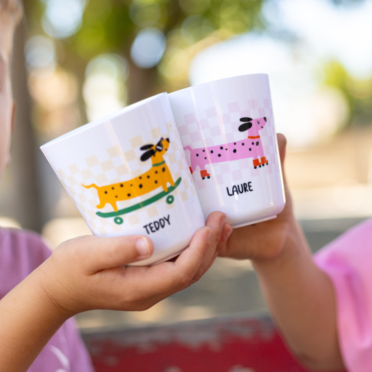 gobelets personnalisés teckel enfants cantine  et maison