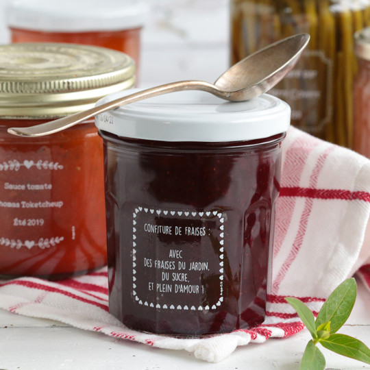 Etiquette transparente personnalisée sur pots de confiture