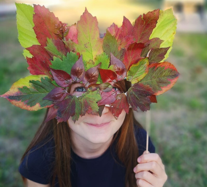 Leaf mask DIY: an Autumn activity to keep the kids busy - Mine4Sure's Blog