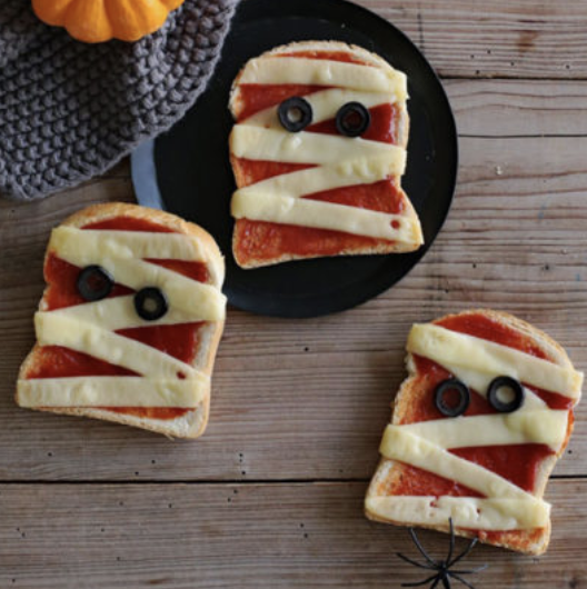 Frightfully easy Halloween recipes: Mummies toasts and Witches brooms