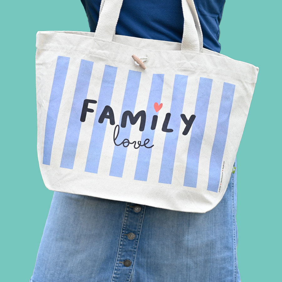 The large cotton bag “Family Love”: Offered with love!